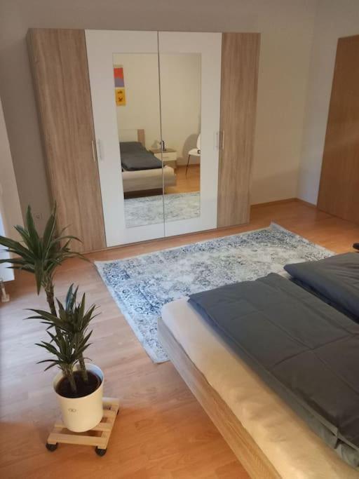 Apartamento Im Gruenderzeitviertel Mit Stellplatz