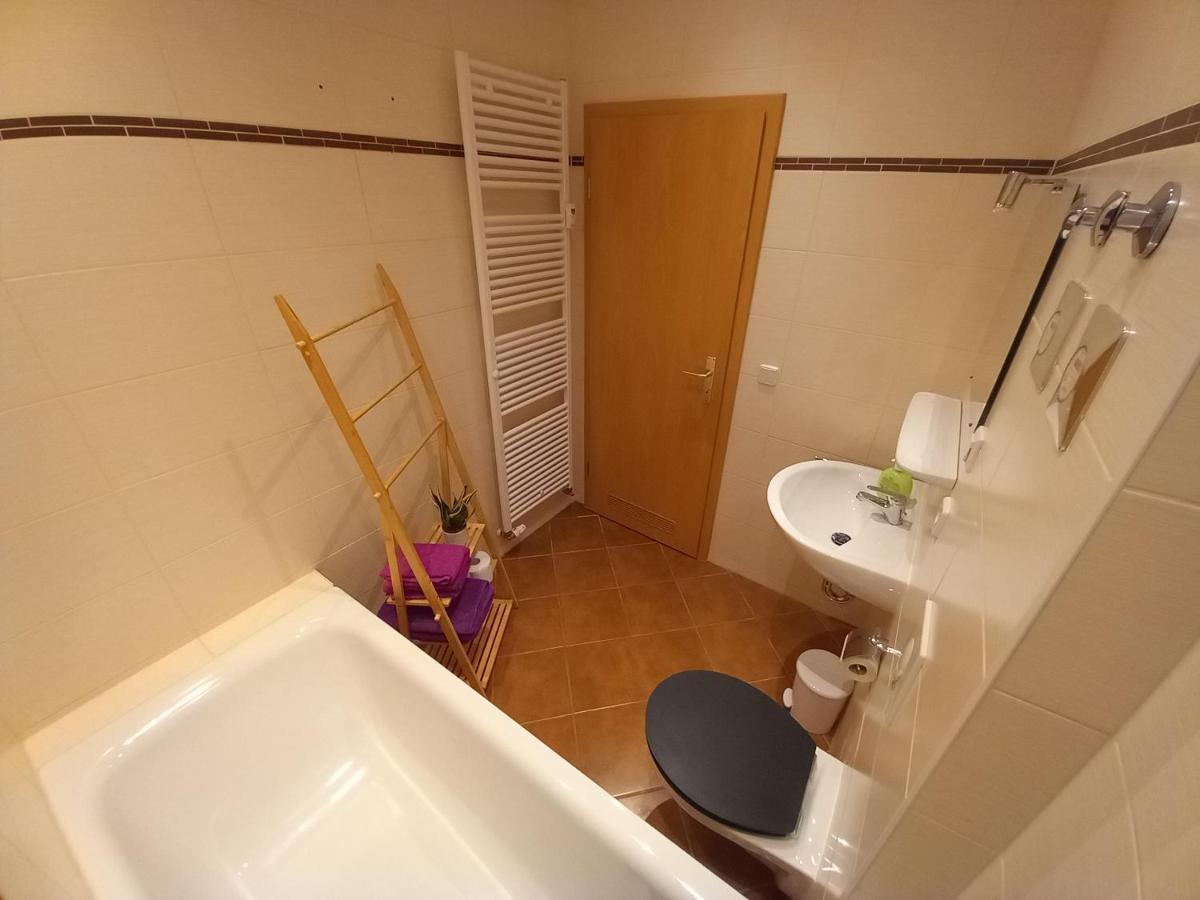 Apartment Im Gruenderzeitviertel Mit Stellplatz